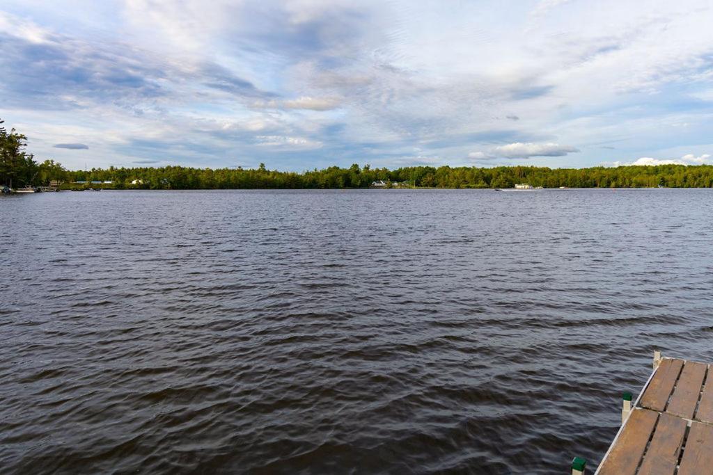 Twelve Pines Resort - South Lodge With Private Pier On Catfish Lake Eagle River Buitenkant foto
